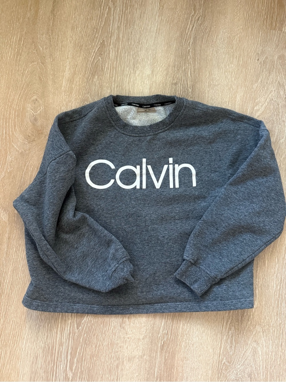 Calvin Klein Crop Sweatshirt Women’s Size Small Gray Long Sleeve White Logo
